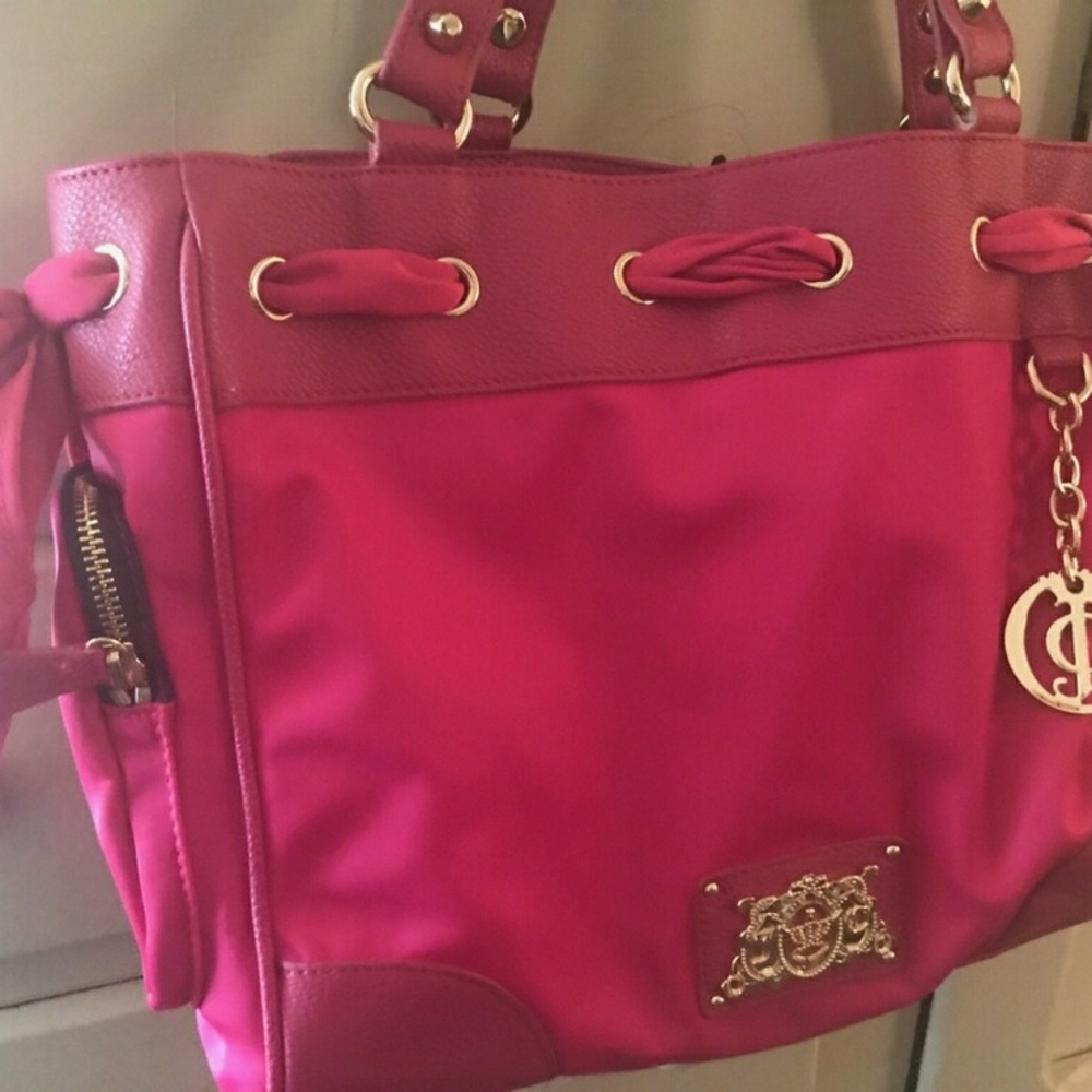 New,. JUICY COUTUR purse